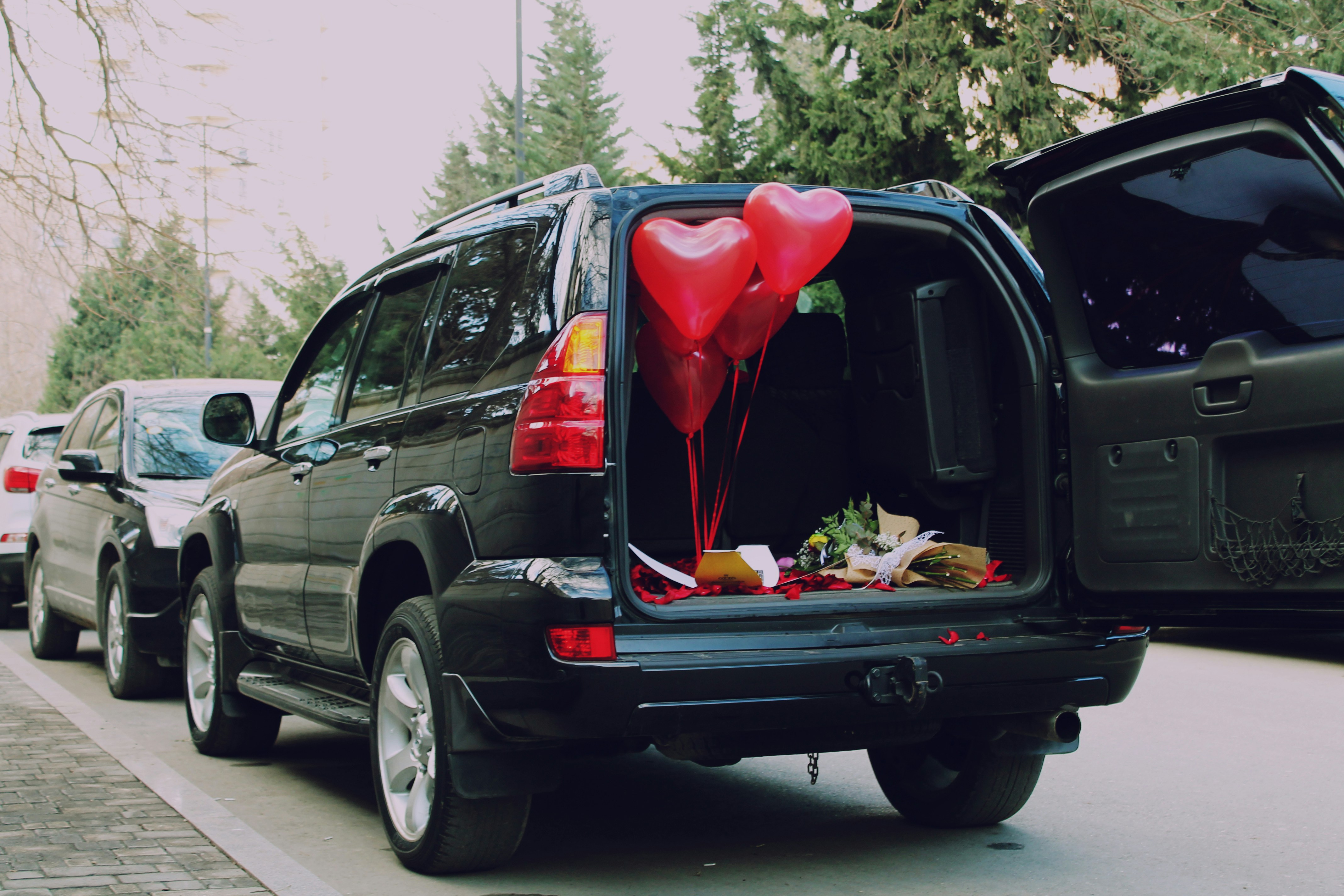 Prado SUV with luggage compartment open
